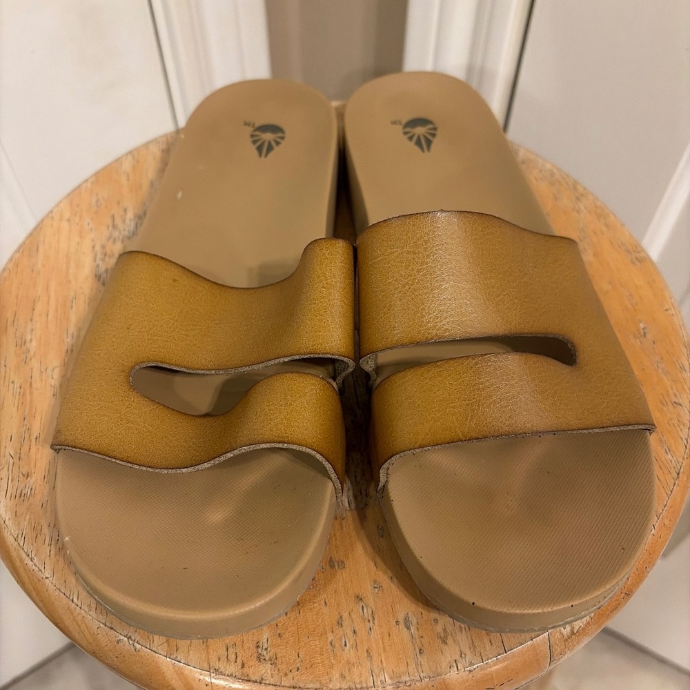 Academy Womens Slide Sandals Tan Brown Size 9 Casual Summer Beach Slip On Shoes